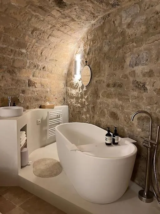 Marais - Unique Duplex Decorated With Taste Daire Paris